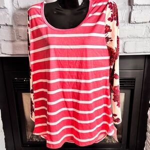 EUC LULAROE LYNNAE LONG SLEEVED SHIRT MEDIUM
